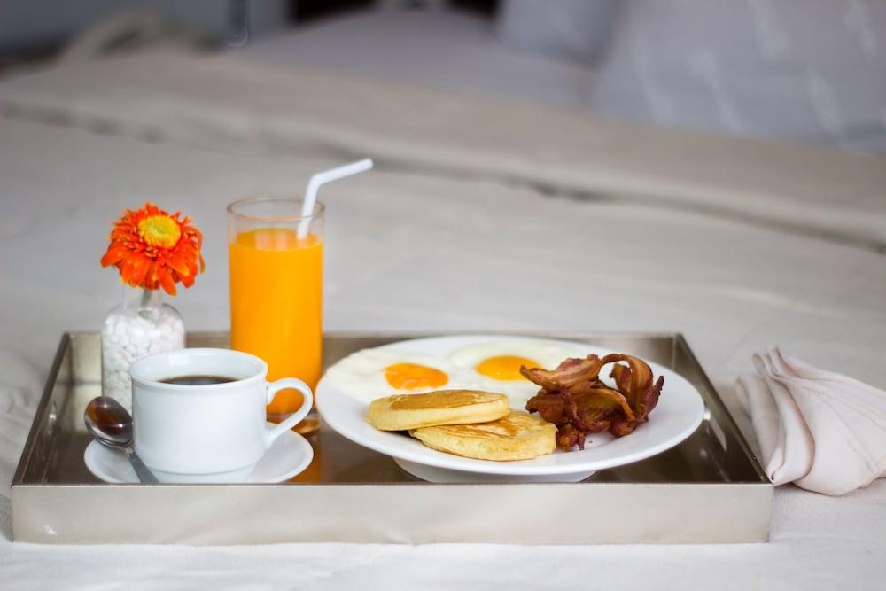 Icon Hotel North Edsa Quezon City Bagian luar foto