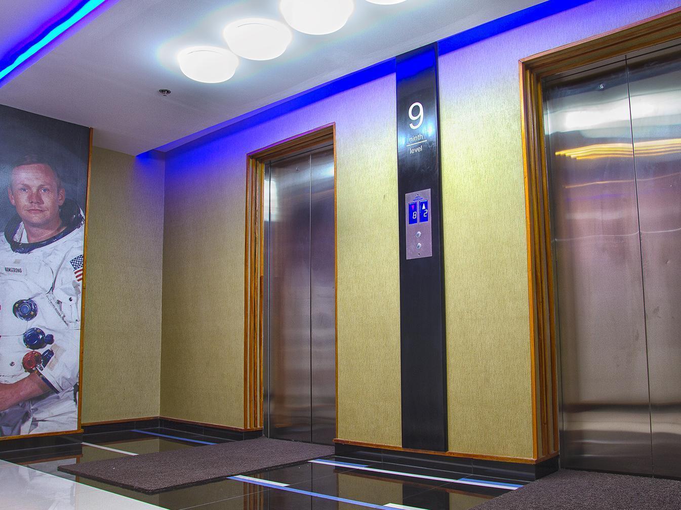 Icon Hotel North Edsa Quezon City Bagian luar foto