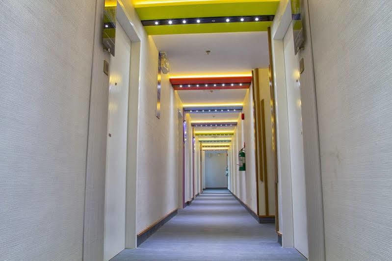 Icon Hotel North Edsa Quezon City Bagian luar foto